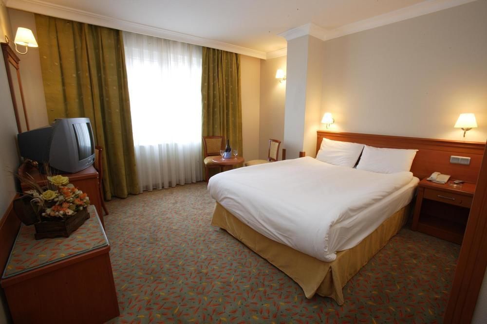 Отель Grand Yavuz Sultanahmet 4*
